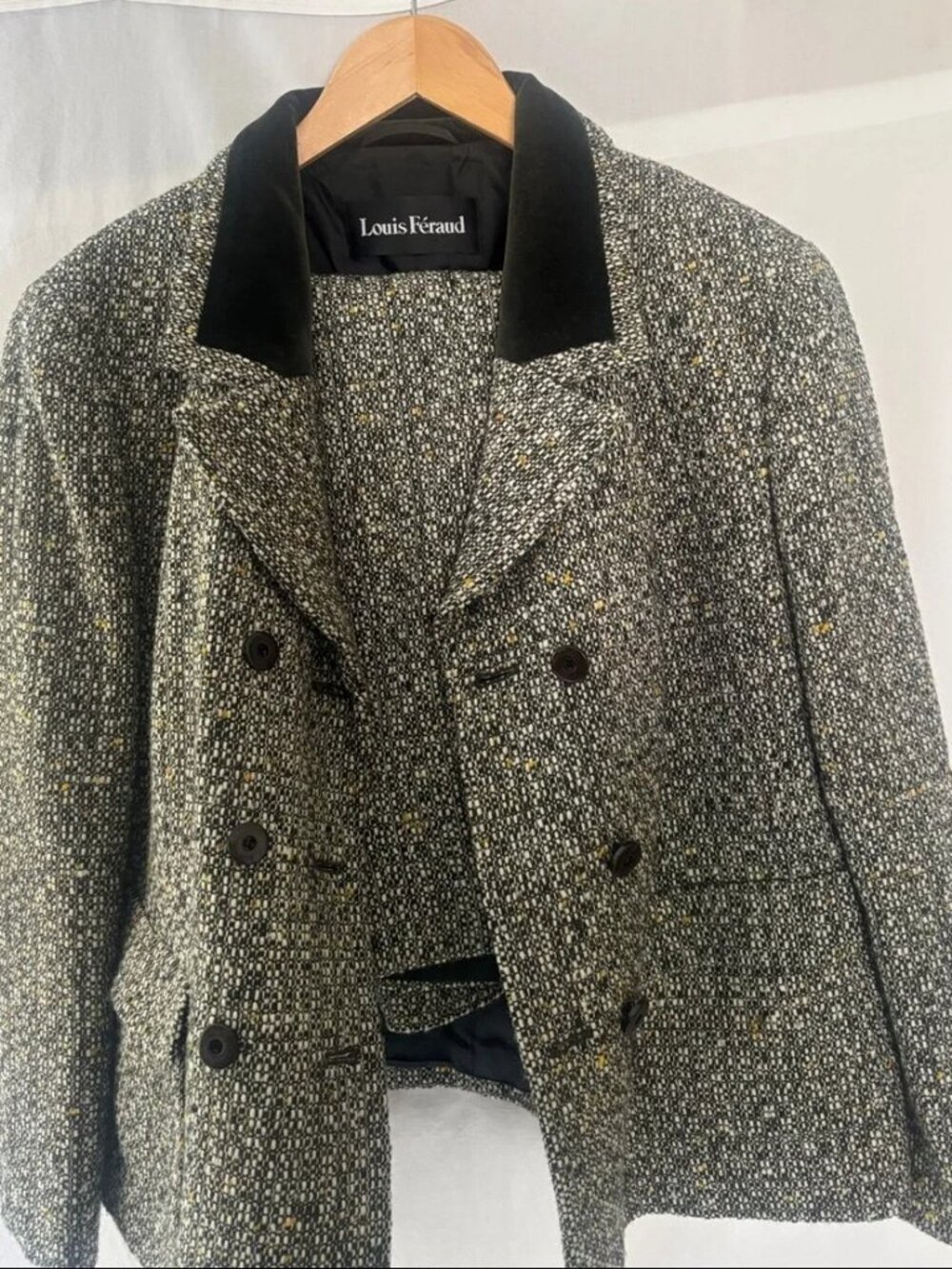 Louis Feraud Black and Gray Tweed Double-Breasted Blazer Matching Skirt. Size 14
